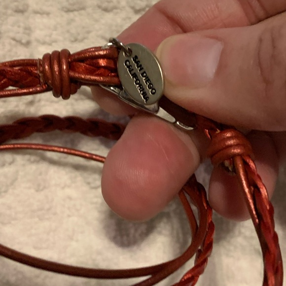 Lizzy James Red Leather Wrap Bracelet - Picture 5 of 6